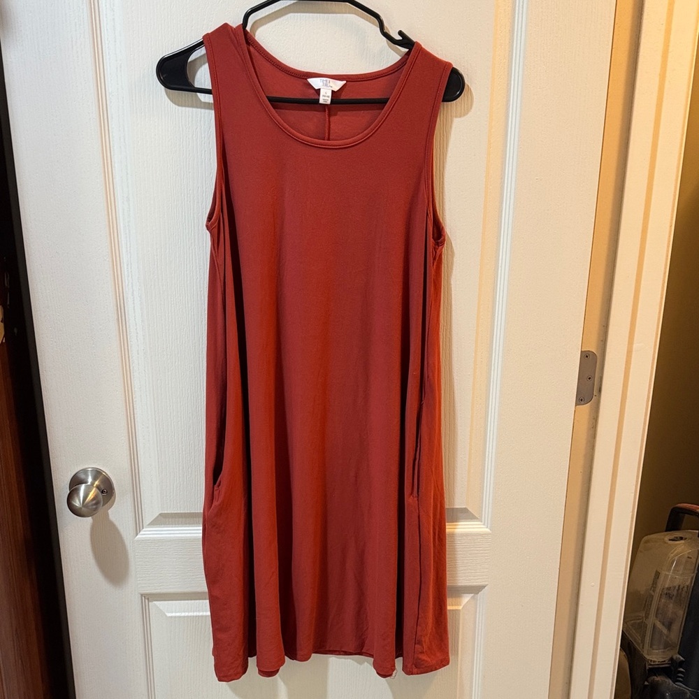 Time and Tru Rust Red Sleeveless Scoop Neck Swing Dress